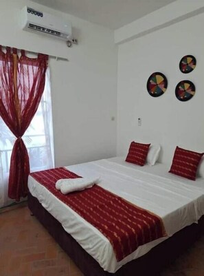 3 bedrooms, iron/ironing board, WiFi, bed sheets - 3 Chambres Salon (Saint Louis)