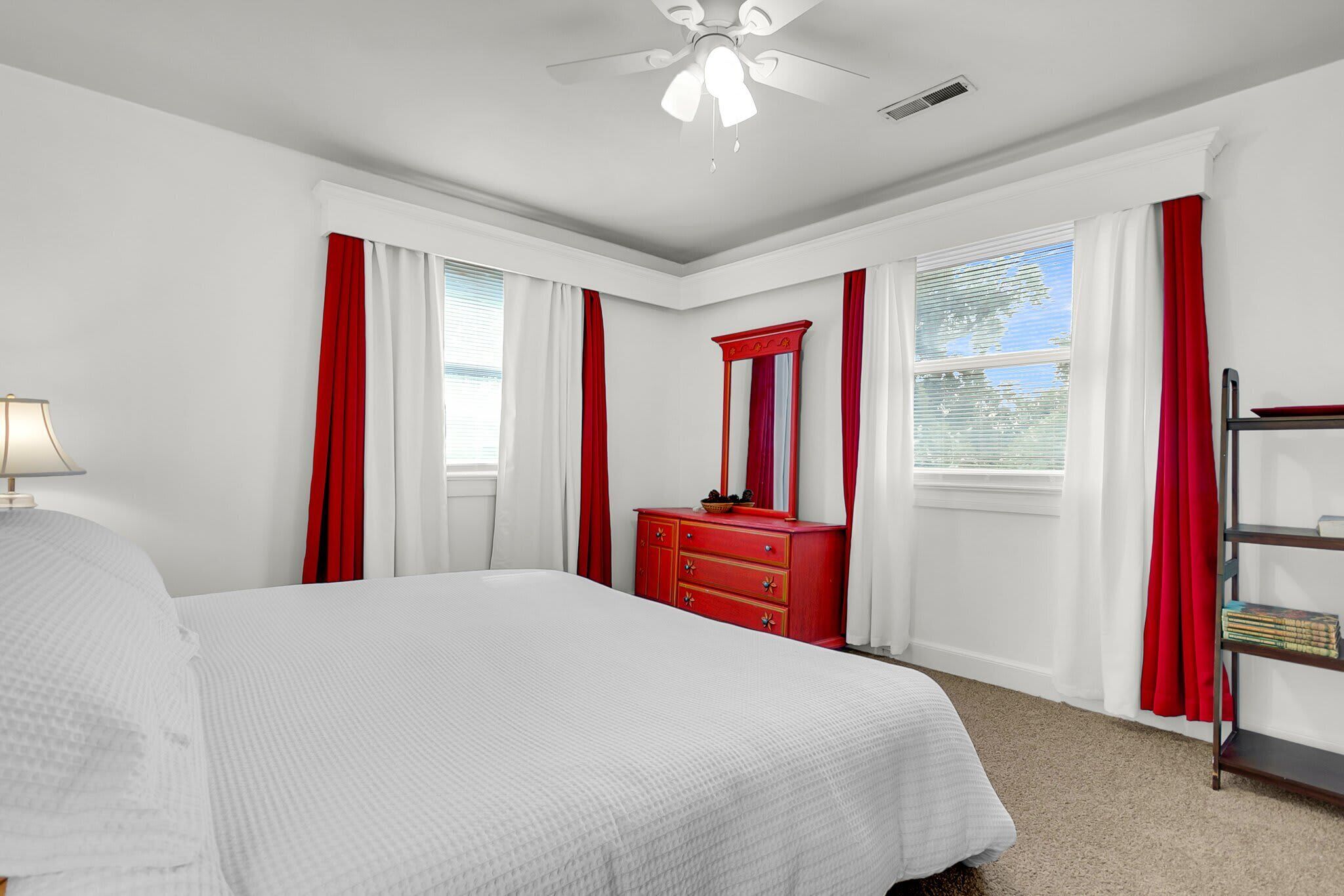 3 dormitorios, tabla de planchar con plancha, wifi y ropa de cama