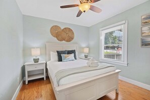 3 soverom, strykejern/-brett, wi-fi og sengetøy