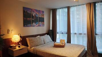 1 habitación, tabla de planchar con plancha, wifi y ropa de cama