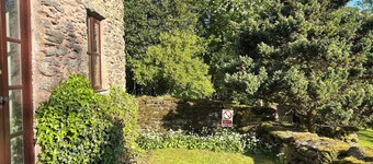 Wonderful secluded cottage with outstanding views over the Welsh Dee Valley.