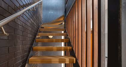 Walk to Canal St. | 4BR Townhome w/ Roof Top