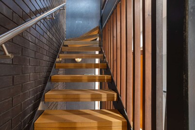 Walk to Canal St. | 4BR Townhome w/ Roof Top