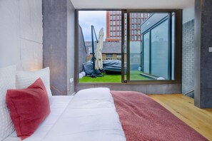 4 chambres, fer et planche à repasser, Wi-Fi, draps fournis