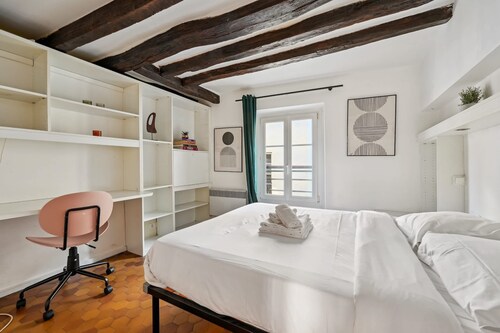 Duplex Spacieux Quartier Latin: Découvrez l'Art, la Culture, l'Histoire de Paris