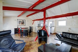 TV, offices