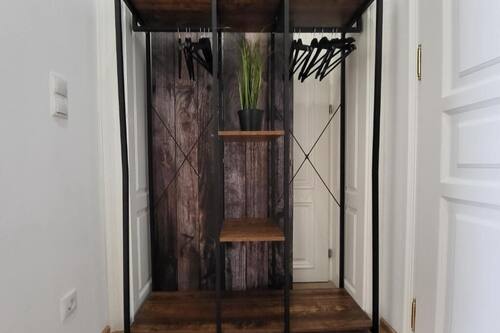 Appartement, 1 chambre | Armoire
