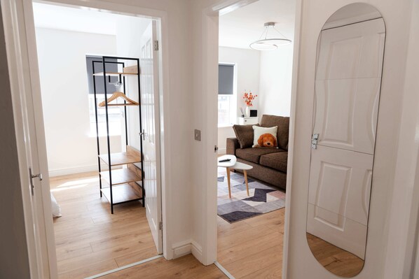 Interior - Stylish 1-Bedroom Apartment in Manchester (Cadishead)