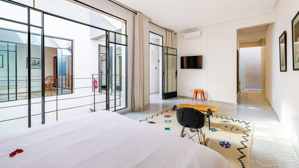 4 間睡房、熨斗/熨衫板、免費 Wi-Fi、床單