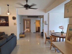 Interior - 5 min walk to Pavilion KL. 20 pax max. Spacious 4-bedroom condo in Kuala Lumpur  (Kuala Lumpur)