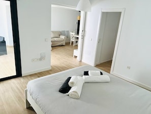 2 bedrooms, WiFi, bed sheets