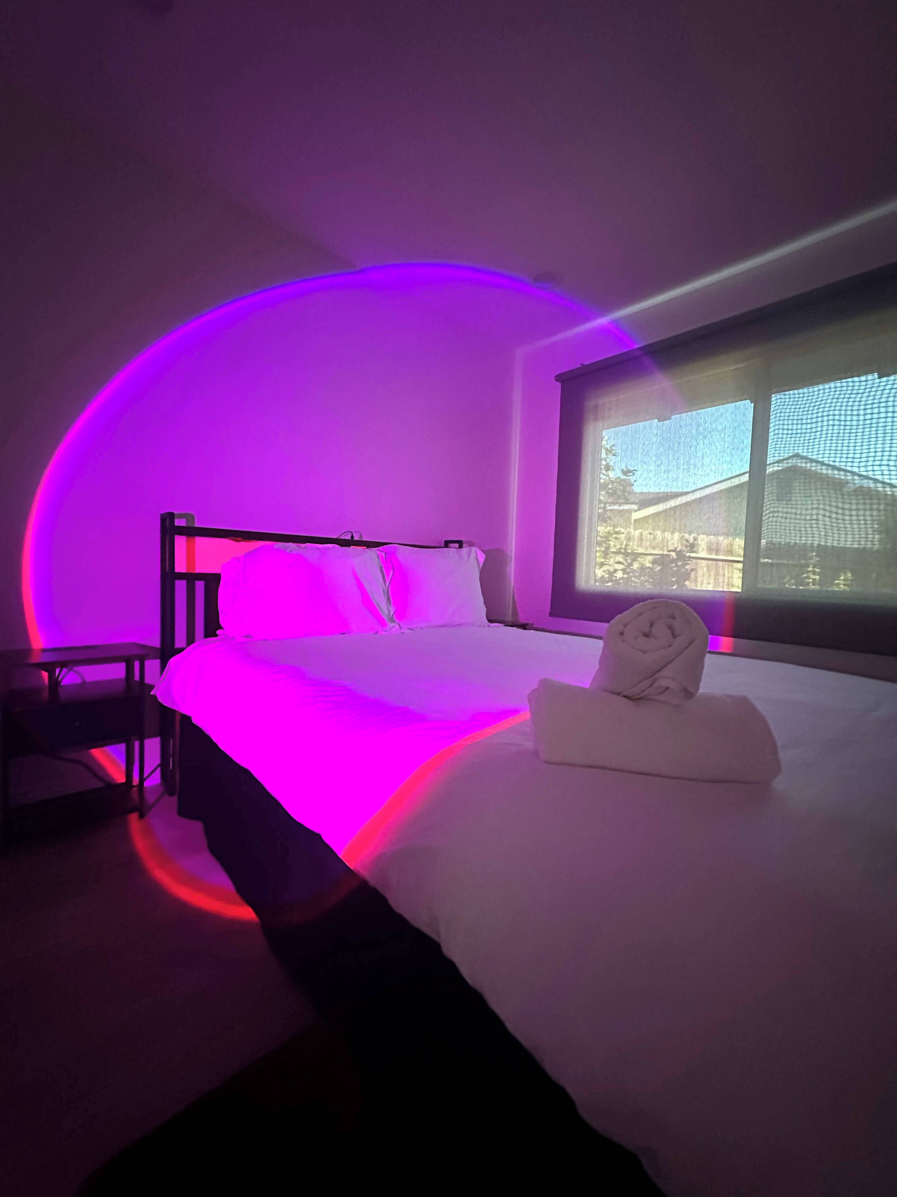 4 habitaciones, escritorio, tabla de planchar con plancha y wifi 