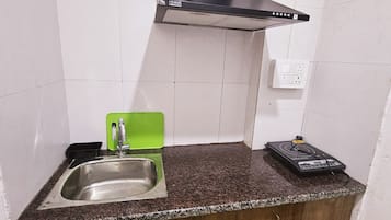 Fridge, stovetop, cookware/dishes/utensils