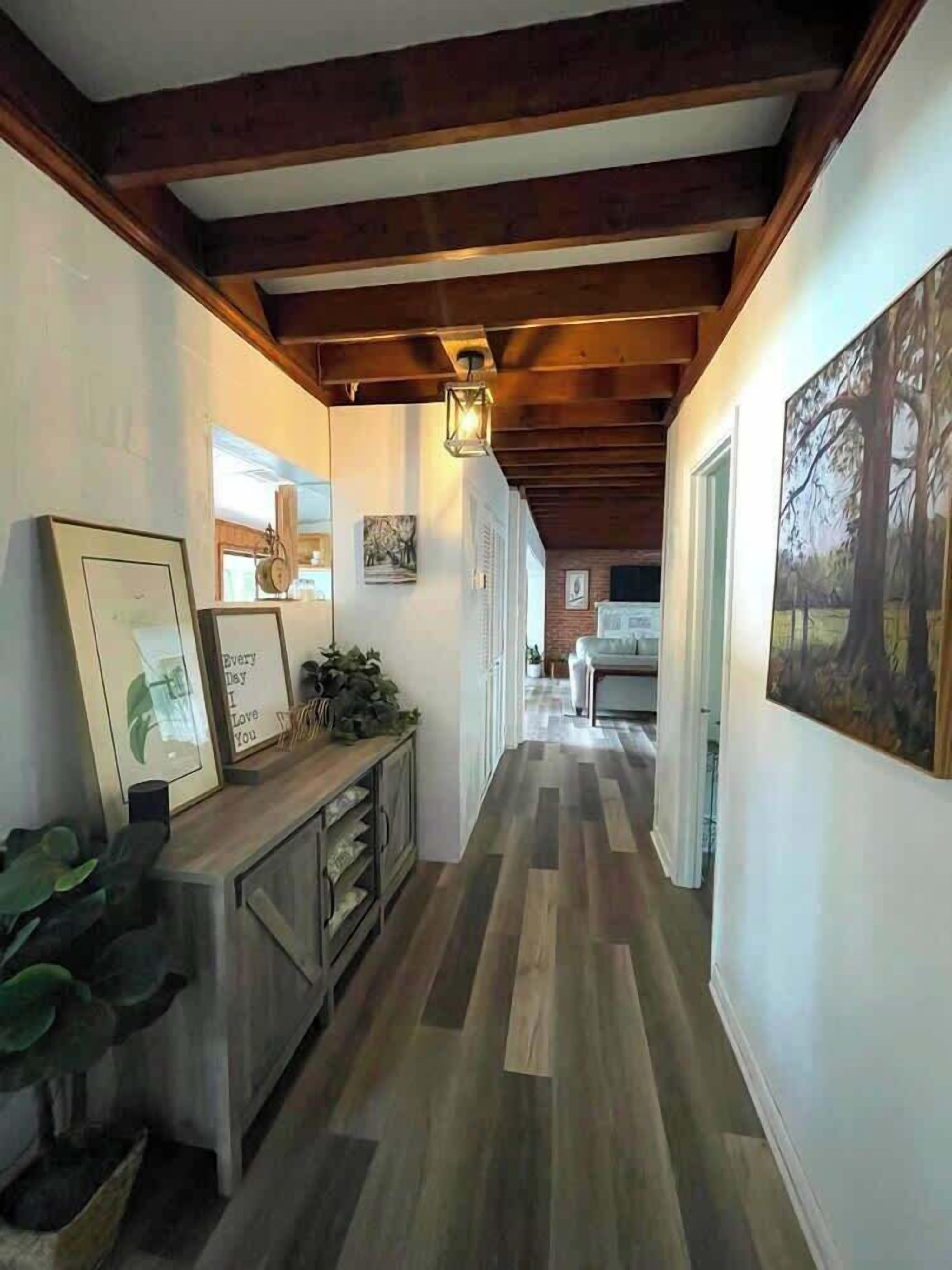 المنشأة من الداخل