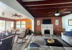 TV, fireplace, offices