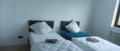 2 bedrooms, WiFi, bed sheets