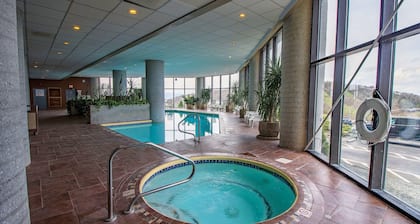2-bed, 2-bath condo- top of Sugar Mnt breathtaking long-range mountain views