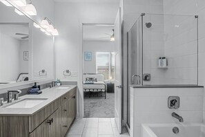 Hair dryer - Luxurious New Unit|2Bd2Ba|Pool, Golf Sim (Austin)