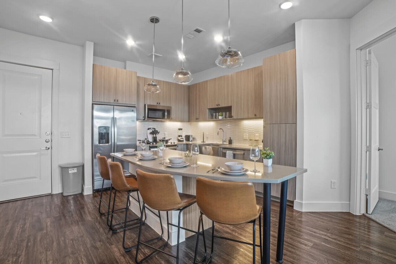 冰箱、微波炉、烤箱、炉灶