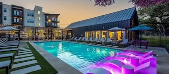 Luxurious New Unit|2Bd2Ba|Pool, Golf Sim