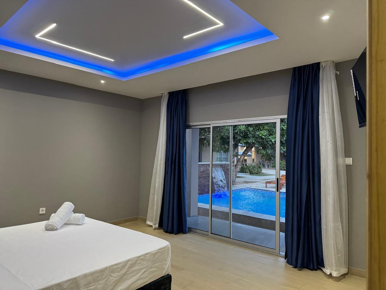 Design Room | Desk, free WiFi, bed sheets