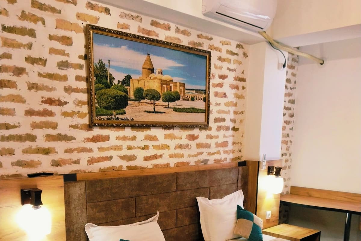 Standard Double Room, City View | Free WiFi