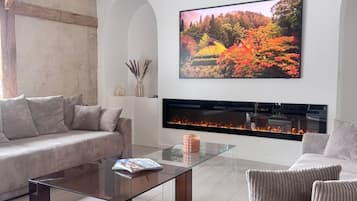 TV connectée, cheminée