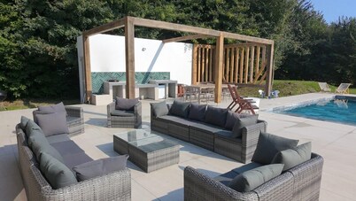 La Villa Saint-Léger - 5 Bedrooms - Swimming pool - garden