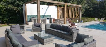 La Villa Saint-Léger - 5 Bedrooms - Swimming pool - garden