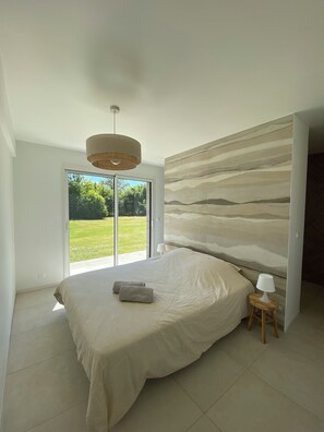 5 chambres, lit parapluie, Wi-Fi gratuit, draps fournis
