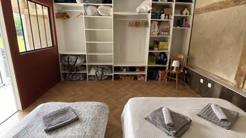 5 dormitorios, cuna de viaje, wifi gratis y ropa de cama