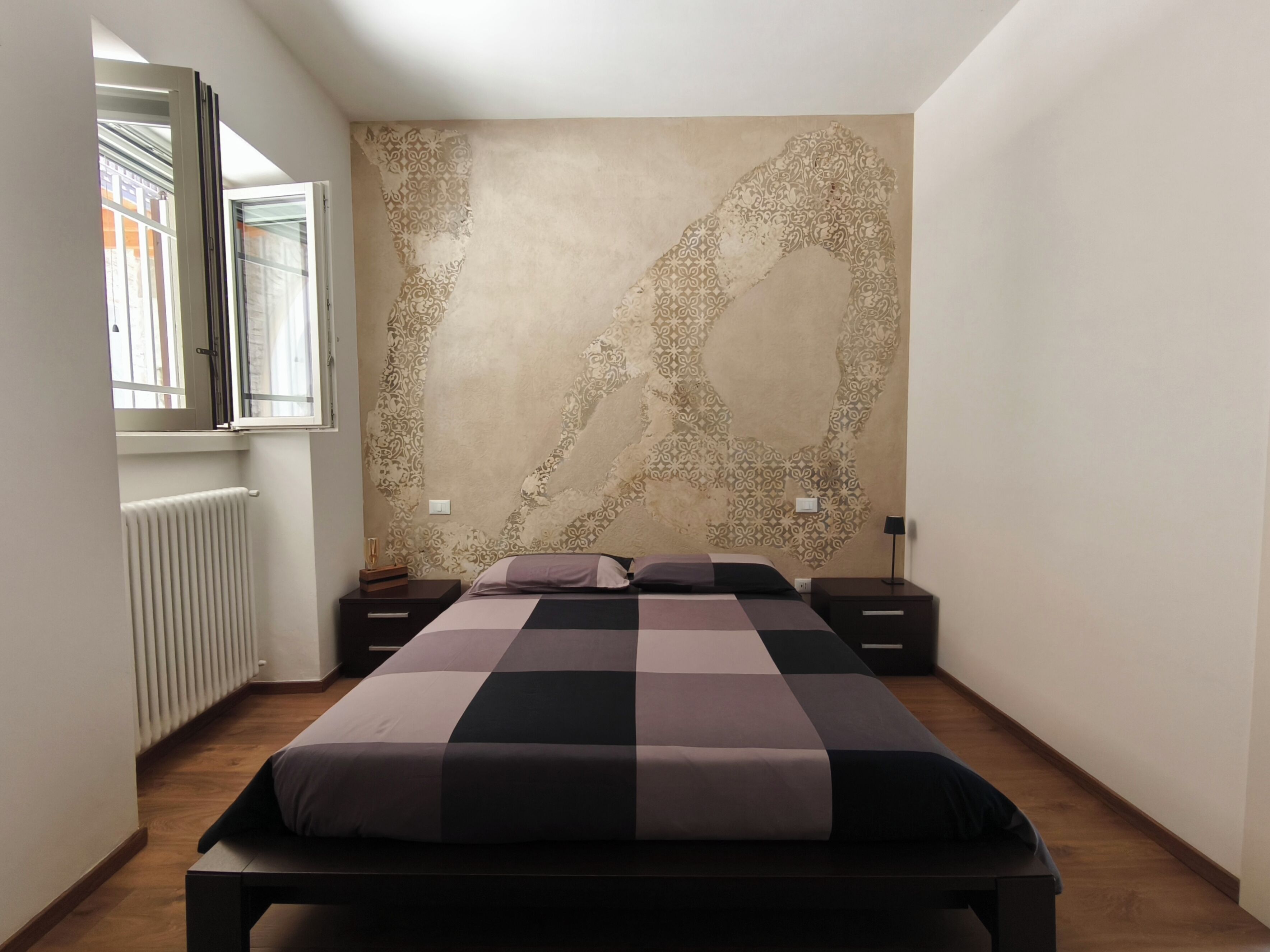 1 bedroom, iron/ironing board, travel crib, WiFi