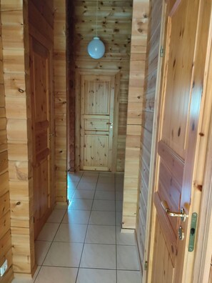 Interior - Sherlock's Home : Profitez D'un Chalet au Calme au Milieu de la Nature (Mauroux)