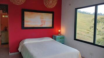 4 bedrooms, bed sheets