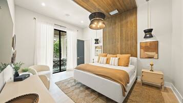 7 bedrooms, iron/ironing board, free WiFi, bed sheets