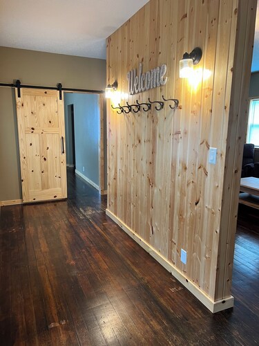 Charming 2-bedroom house located in Ojibwa WI just off the Tuscobia Trail. 