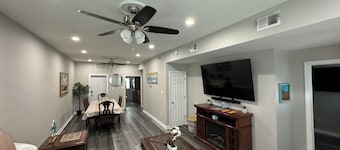 Charming 3 Bedroom, 1 Bath, Ground floor, 2 blocks from Ocean Gate Beach