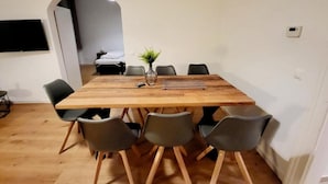 Apartment, 3 Bedrooms | Kalis bunyi, Wi-fi percuma 