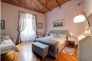 1 bedroom, iron/ironing board, travel crib, WiFi - eLLe Apartments Florence  (Firenze)