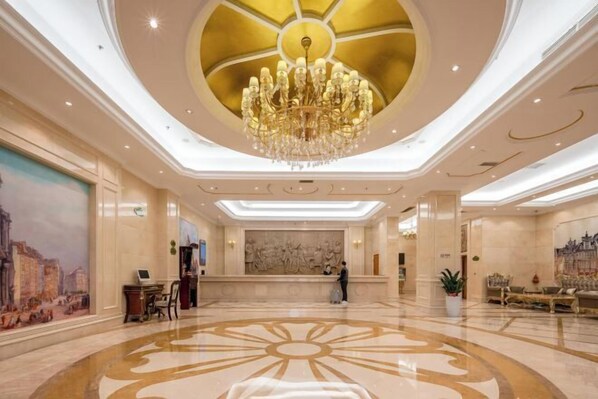 Interior - Vienna International Hotel (Guangzhou Xintang High Speed Railway Station Cowboy City Branch) (Guangzhou)