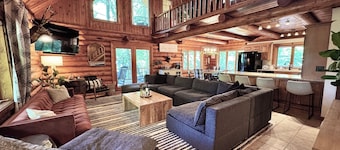 Gorgeous XL Log Cabin in Bloomington, IL! 2 Game Rooms + Hot Tub & Sauna!