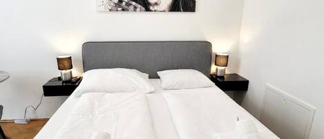 Studio | 1 bedroom, hypo-allergenic bedding, soundproofing, free WiFi