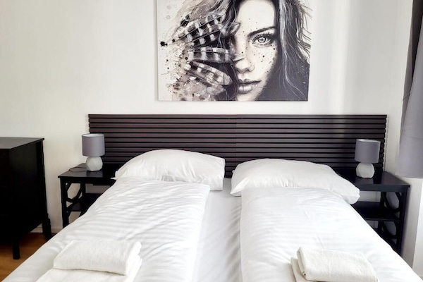 Apartment, 2 Bedrooms | 1 bedroom, hypo-allergenic bedding, soundproofing, free WiFi