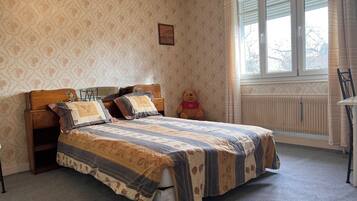 2 Schlafzimmer, Bügeleisen/Bügelbrett, kostenloses WLAN, Bettwäsche