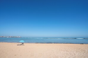 On the beach - Luxury Residence with Private Beach (Bouznika)