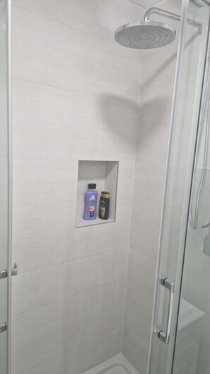 Shower, hair dryer, bidet, towels - Salt and Sea. Exclusive! Apartment 20 meters from Almeria's El Zapillo beach. (Almería)