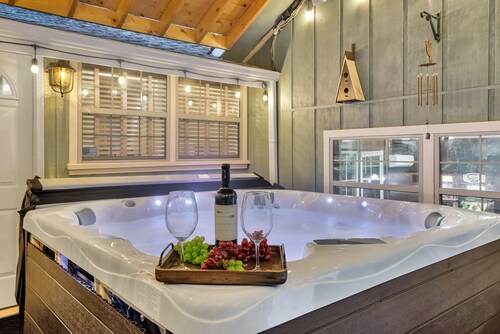 Arts District★Theatre★Arcade★Hot Tub★5 min to Downtown