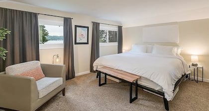 Cozy studio on Conesus Lake with WiFi and AC in wonderful Livonia