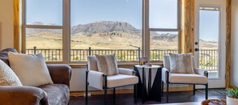 Experience Fall Magic in Wapiti • Views • Pets