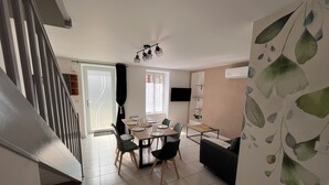 Interior - Maison du Colombier (Essarts-en-Bocage)